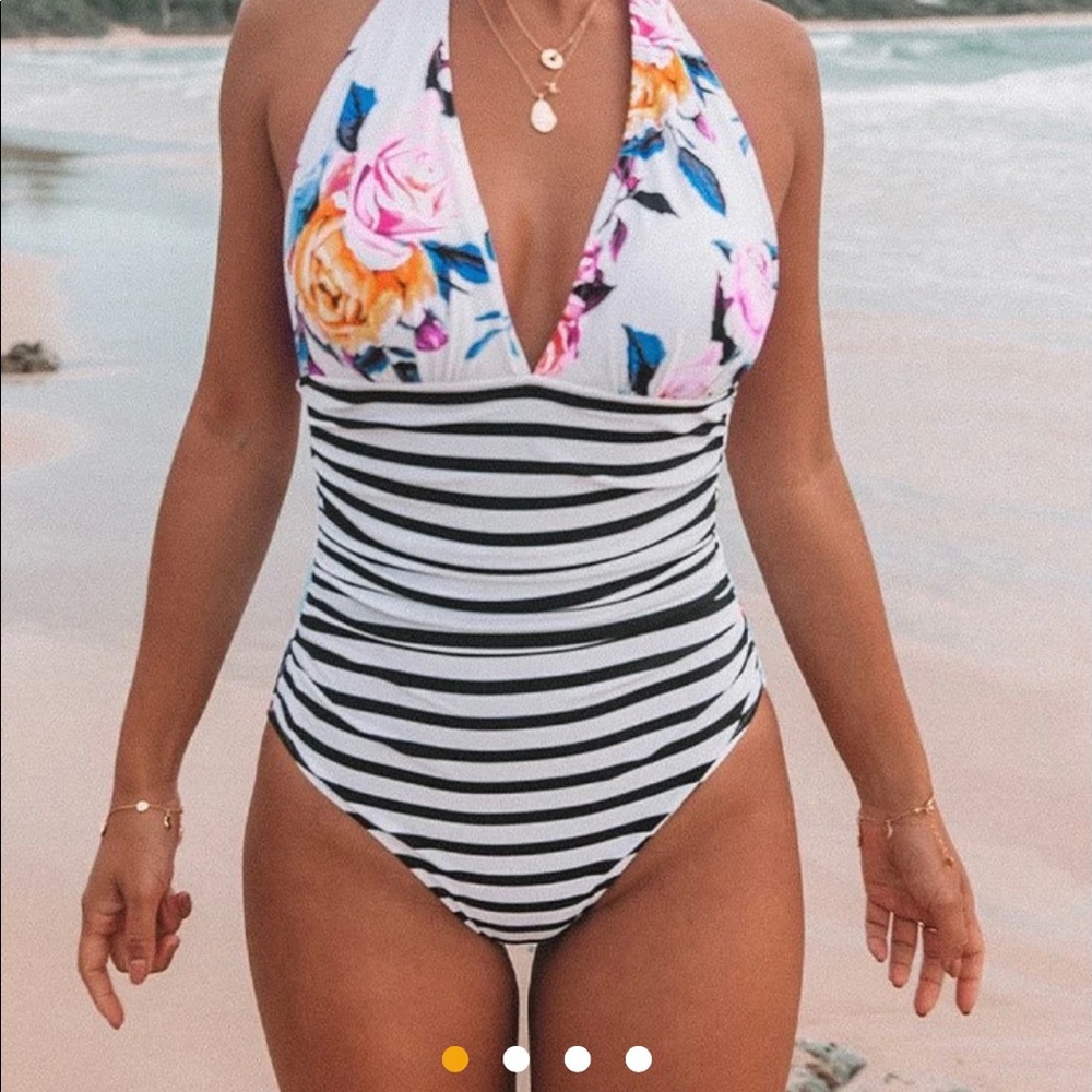 CUPSHE ONE PIECE BATHING SUIT